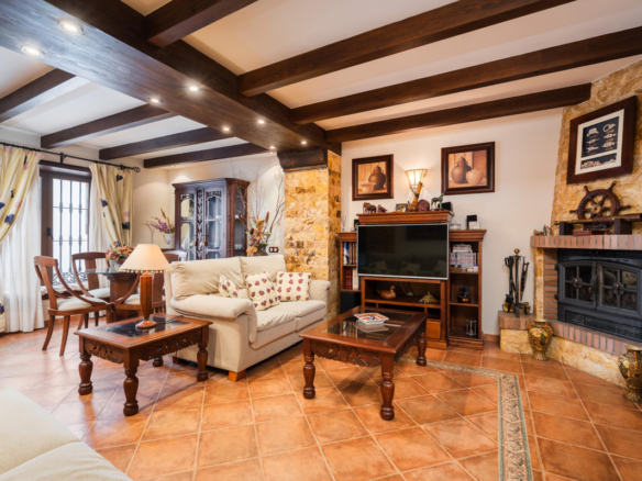 Townhouse for sale in Istán