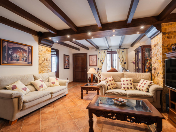 Townhouse for sale in Istán