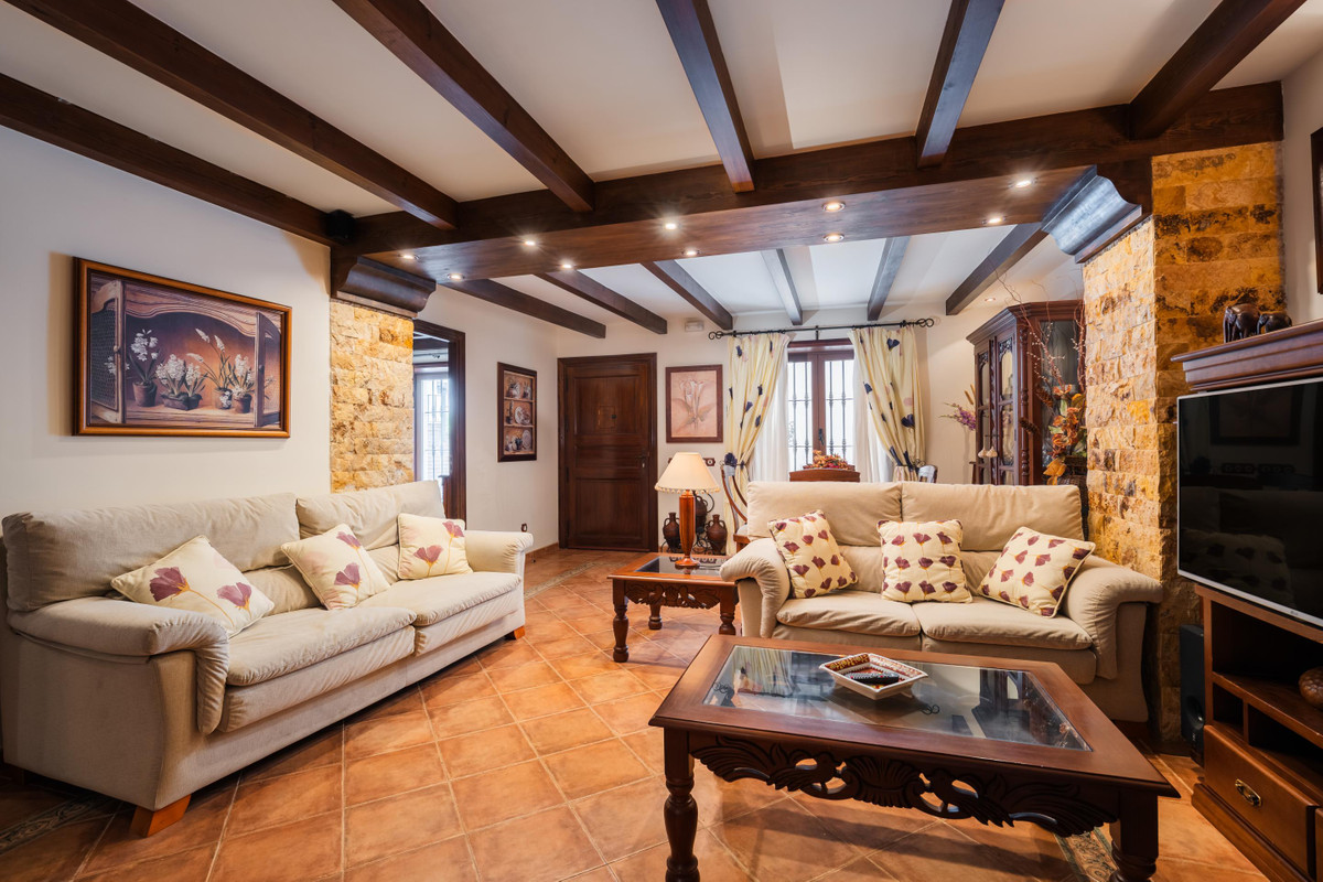 Townhouse for sale in Istán