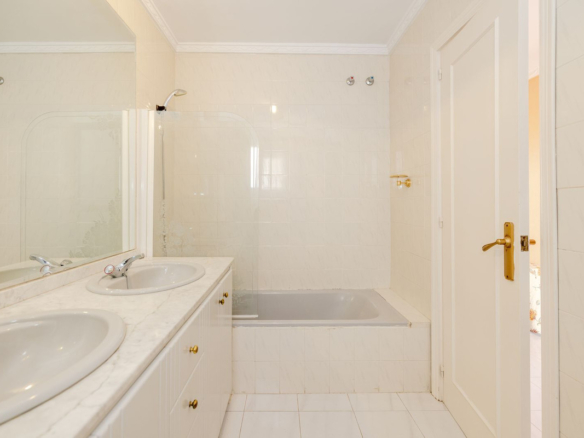 Townhouse for sale in Marbella