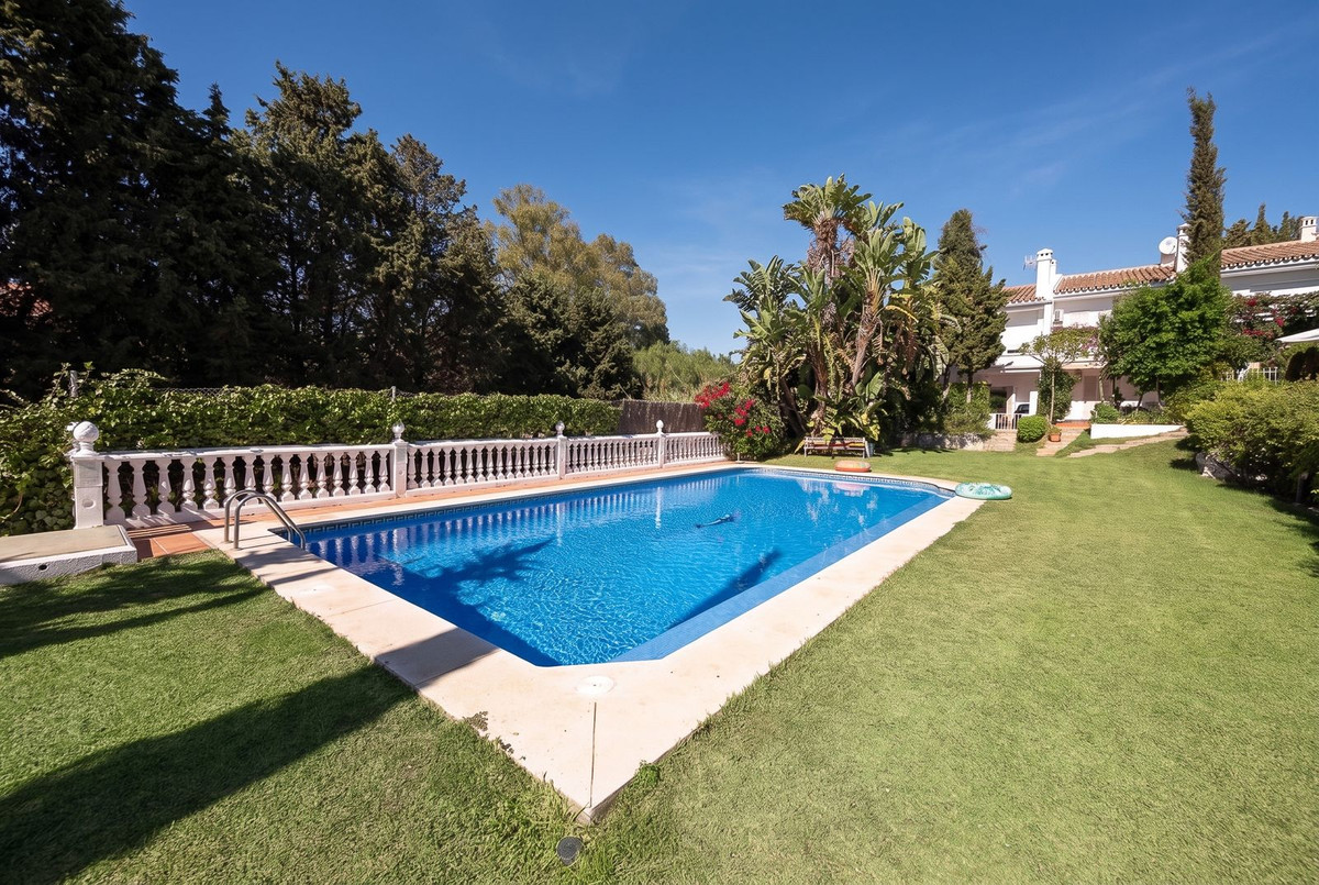 Townhouse for sale in Marbella