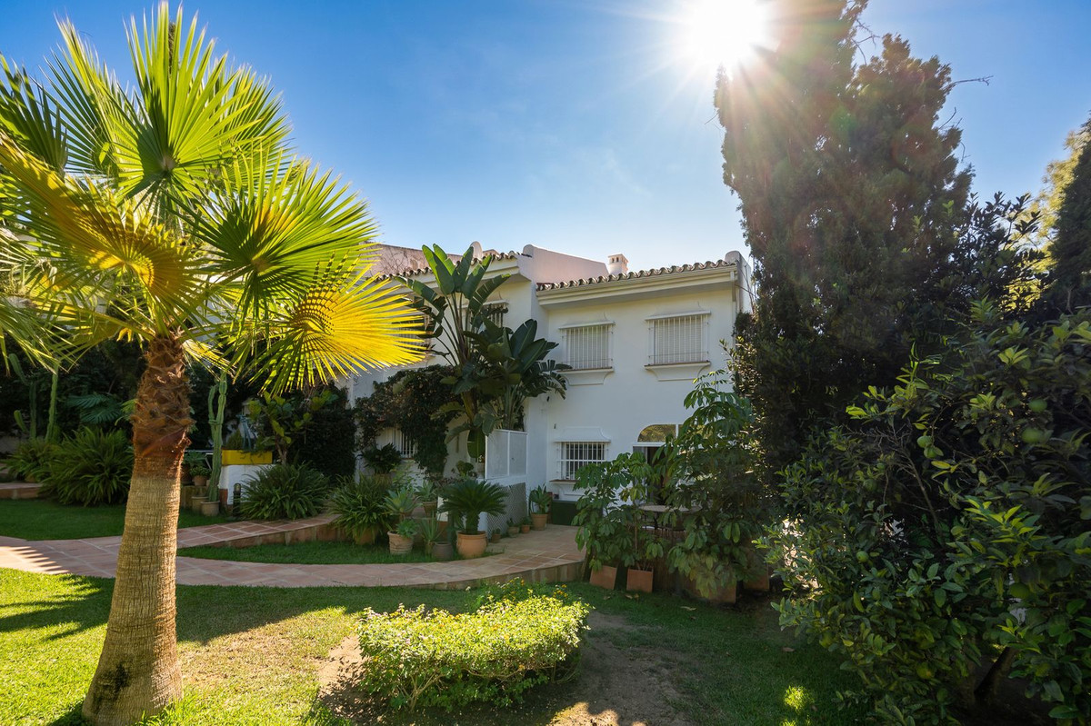 Townhouse for sale in Marbella