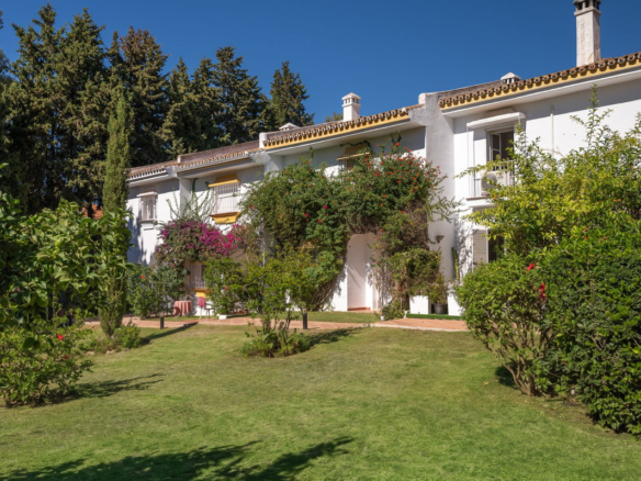 Townhouse for sale in Marbella