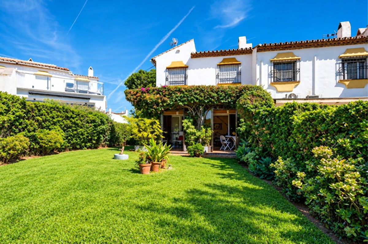 Townhouse for sale in Mijas