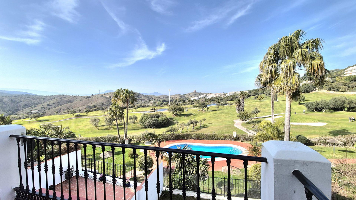Villa-in-Alhaurin-el-Grande-Ref-R5318281 Villa for sale in Alhaurín el Grande