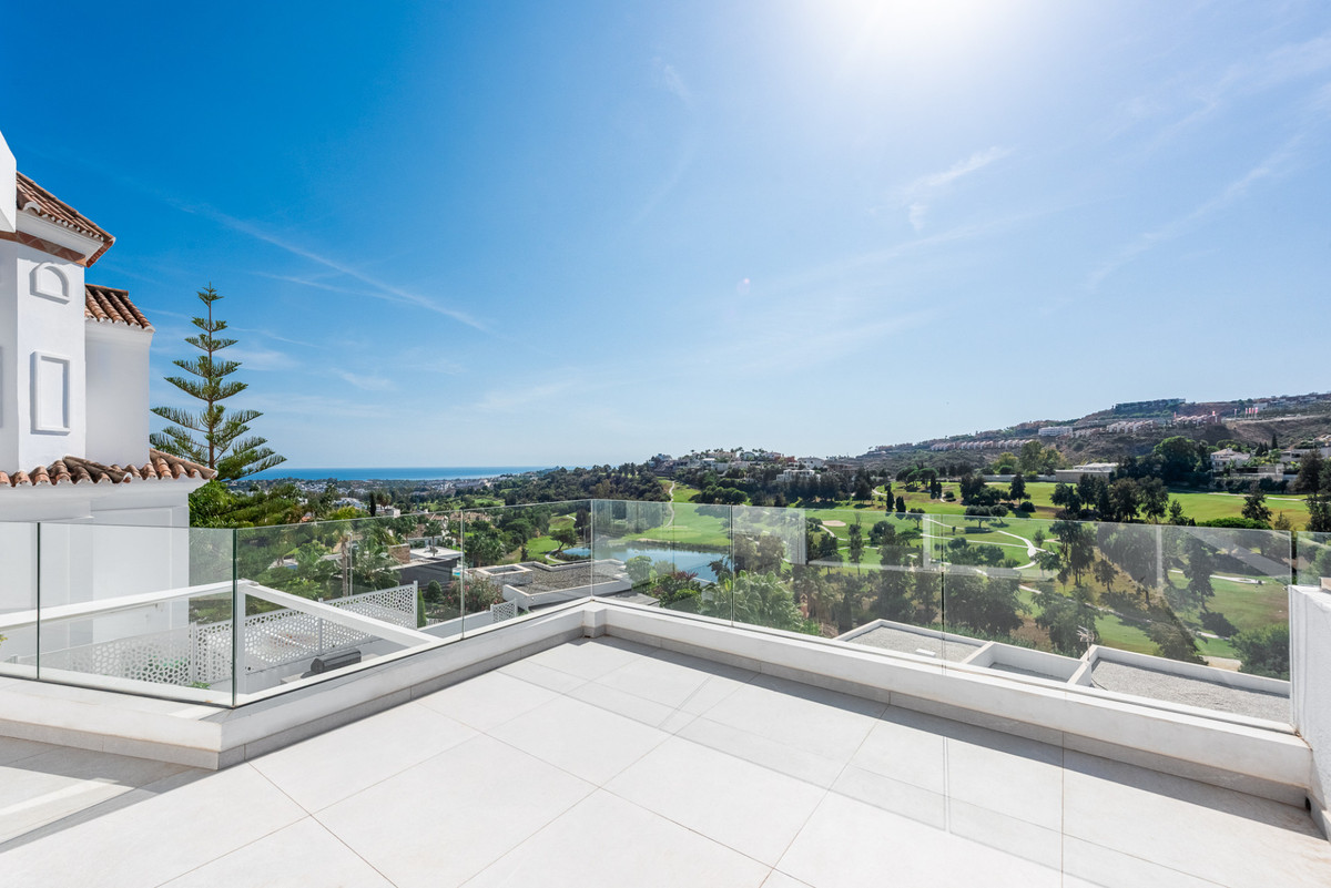 Villa for sale in Benahavís