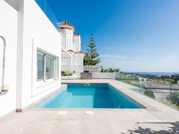 Villa for sale in Benahavís