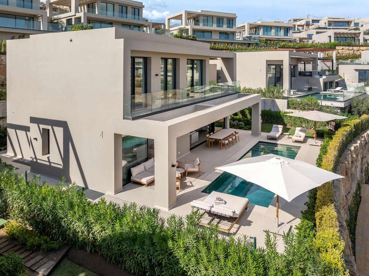 Villa for sale in Benahavís
