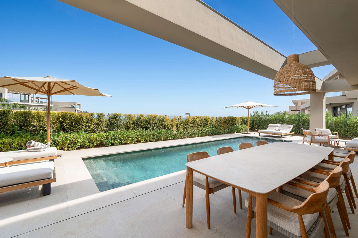 Villa for sale in Benahavís
