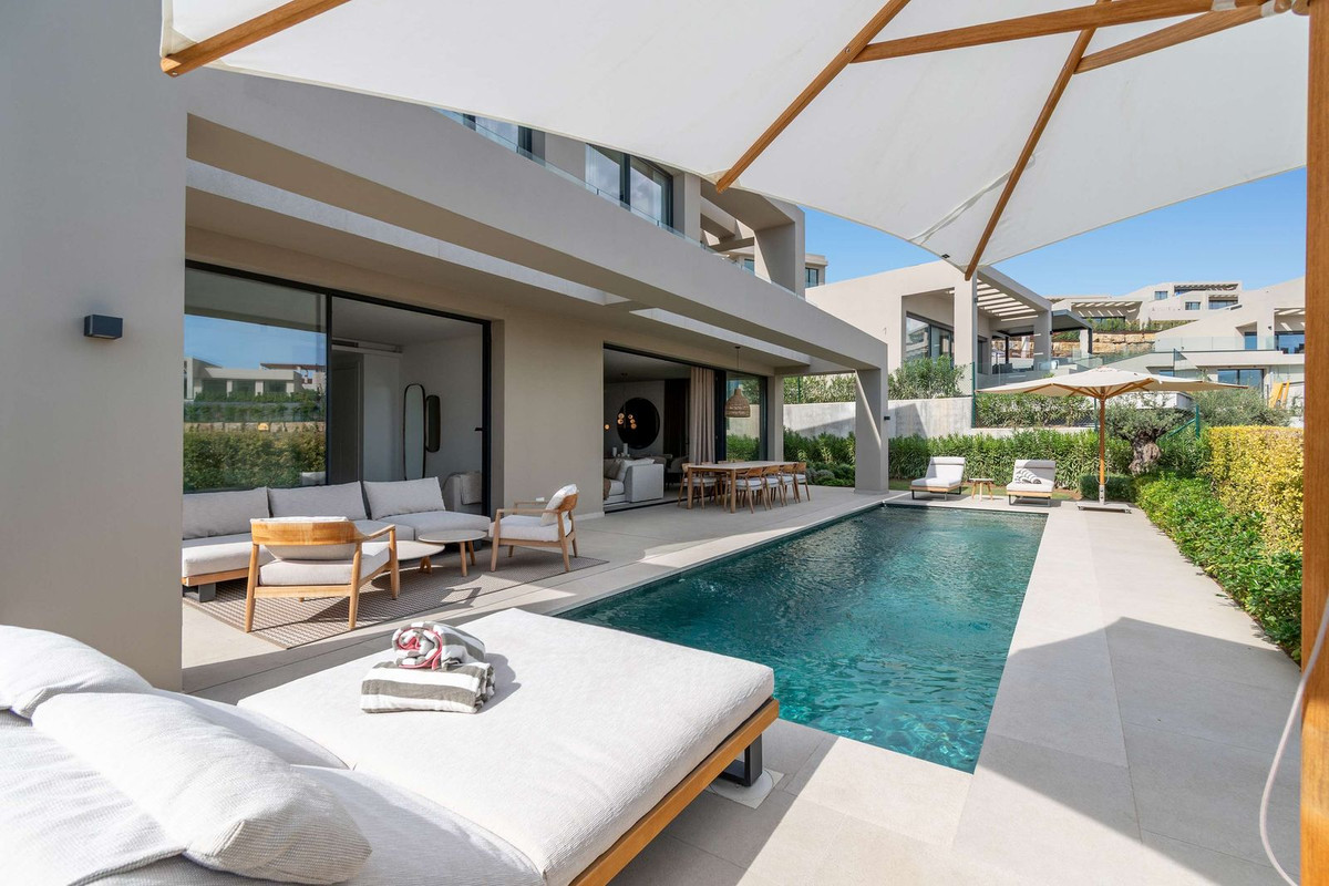 Villa for sale in Benahavís