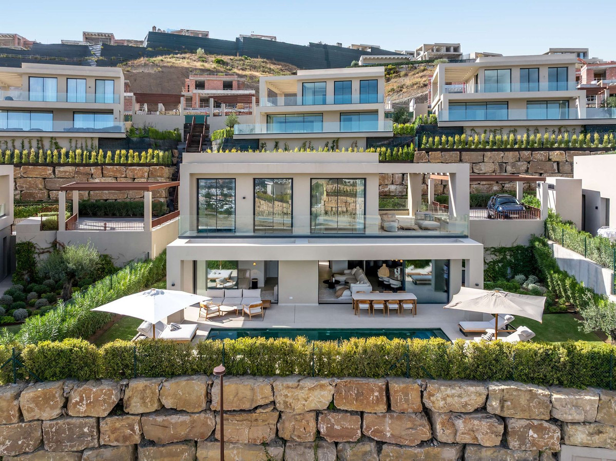Villa for sale in Benahavís