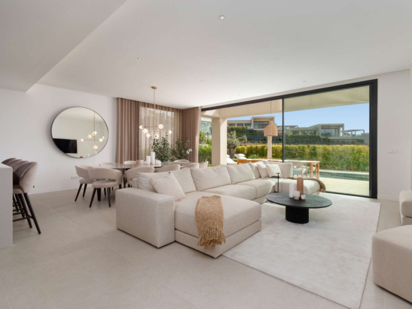 Villa for sale in Benahavís