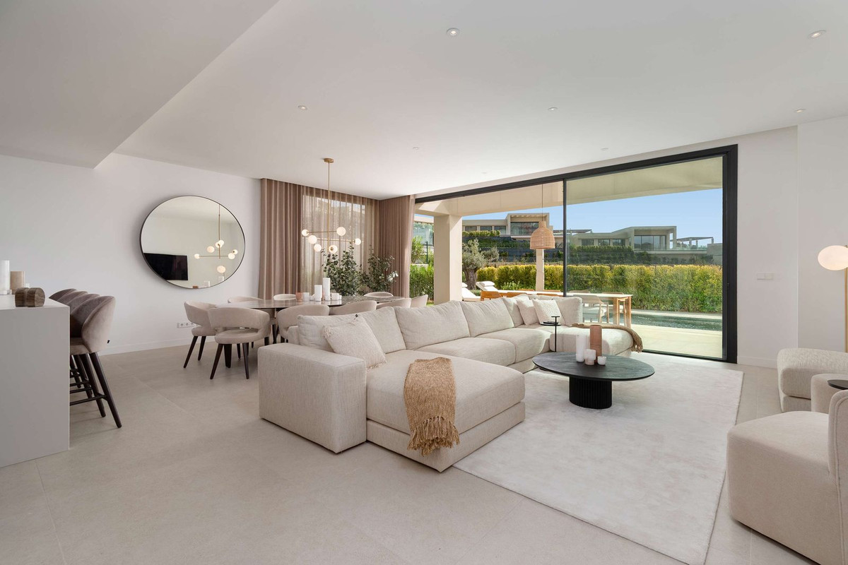 Villa for sale in Benahavís