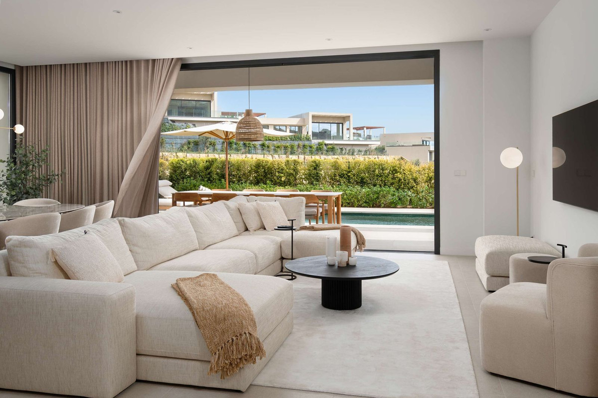 Villa for sale in Benahavís