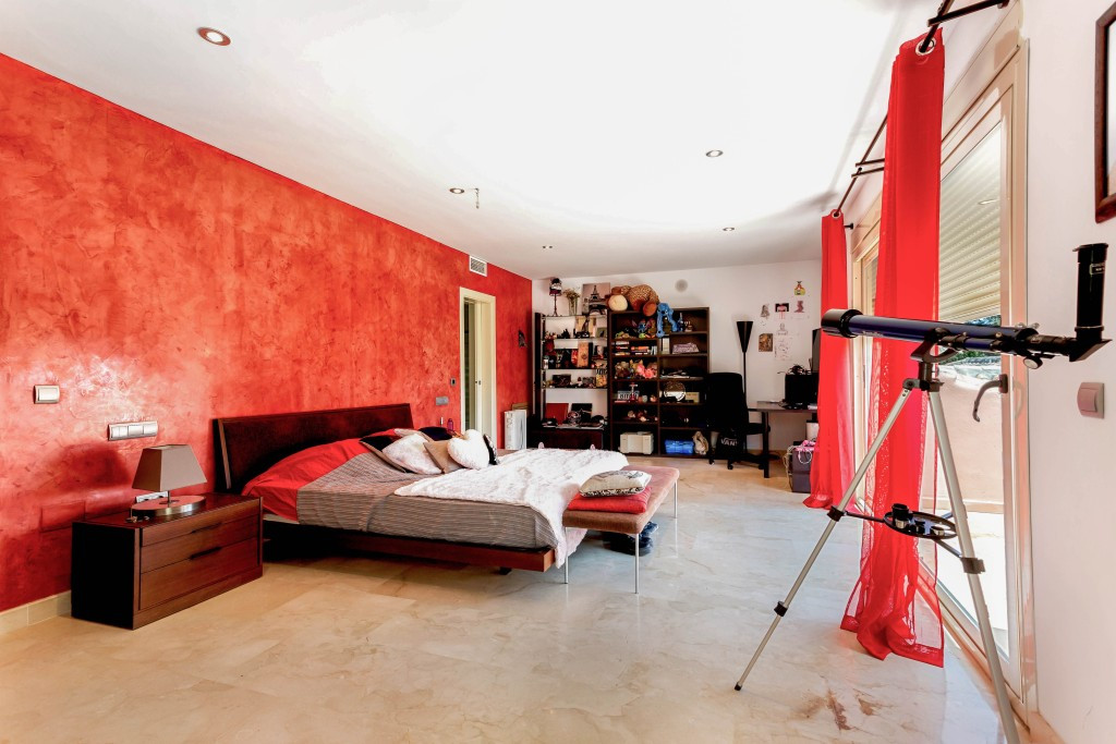 Villa for sale in Benalmadena