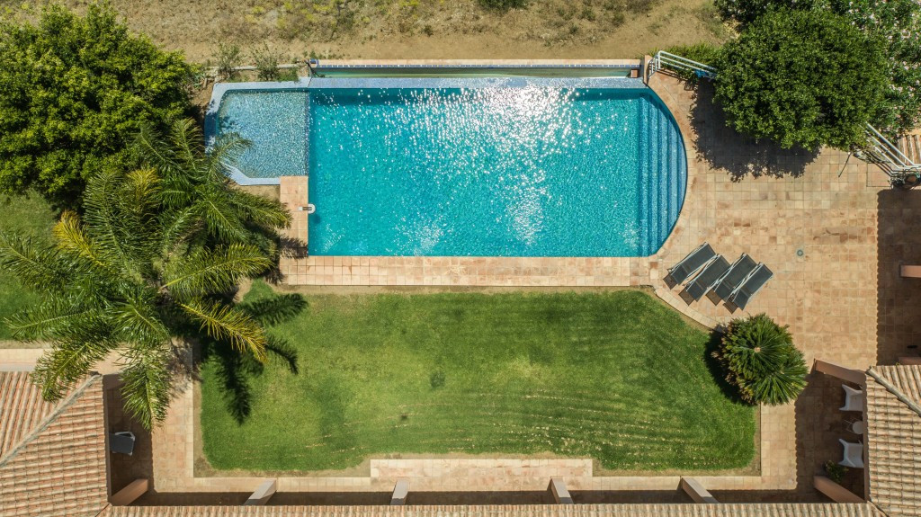 Villa for sale in Benalmadena