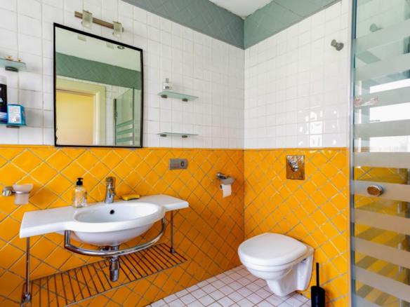 Villa for sale in Benalmadena