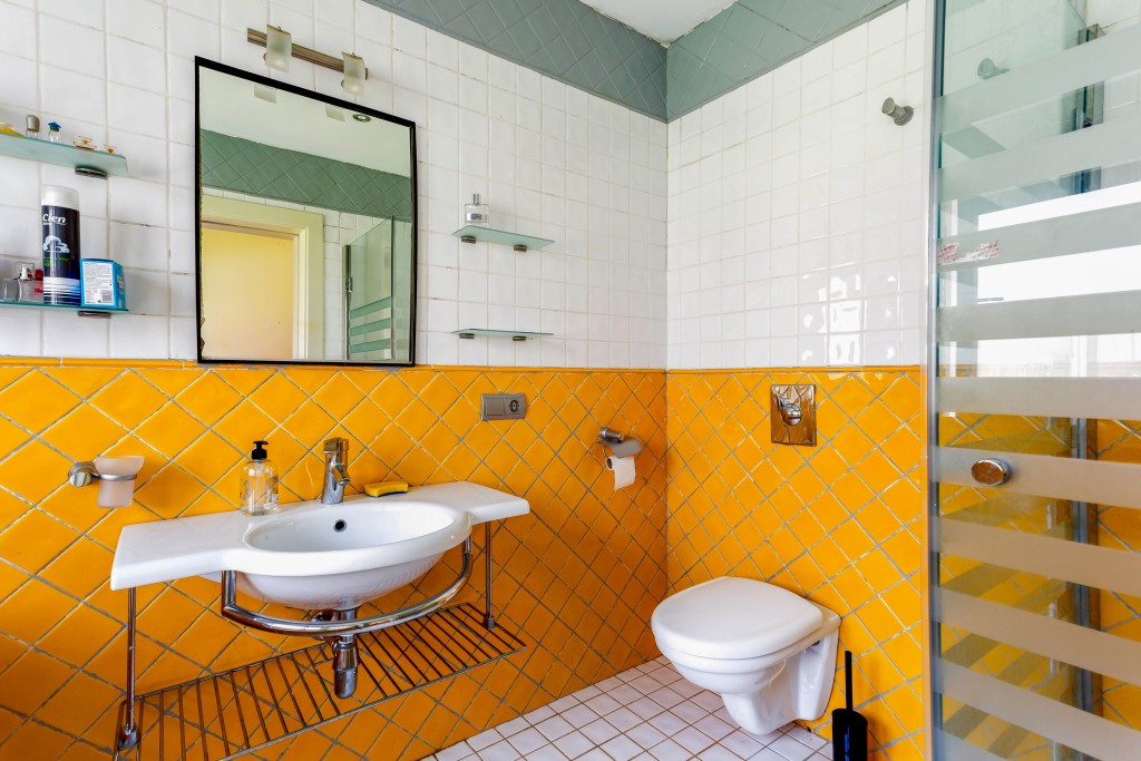 Villa for sale in Benalmadena