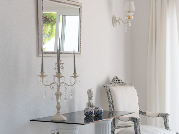 Villa for sale in Benalmadena
