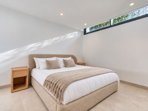Villa for sale in Benalmadena