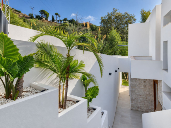 Villa for sale in Benalmadena