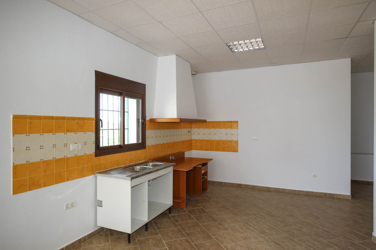 Villa for sale in Coín
