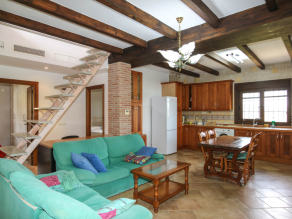 Villa for sale in Coín