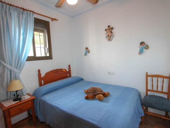 Villa for sale in Guaro