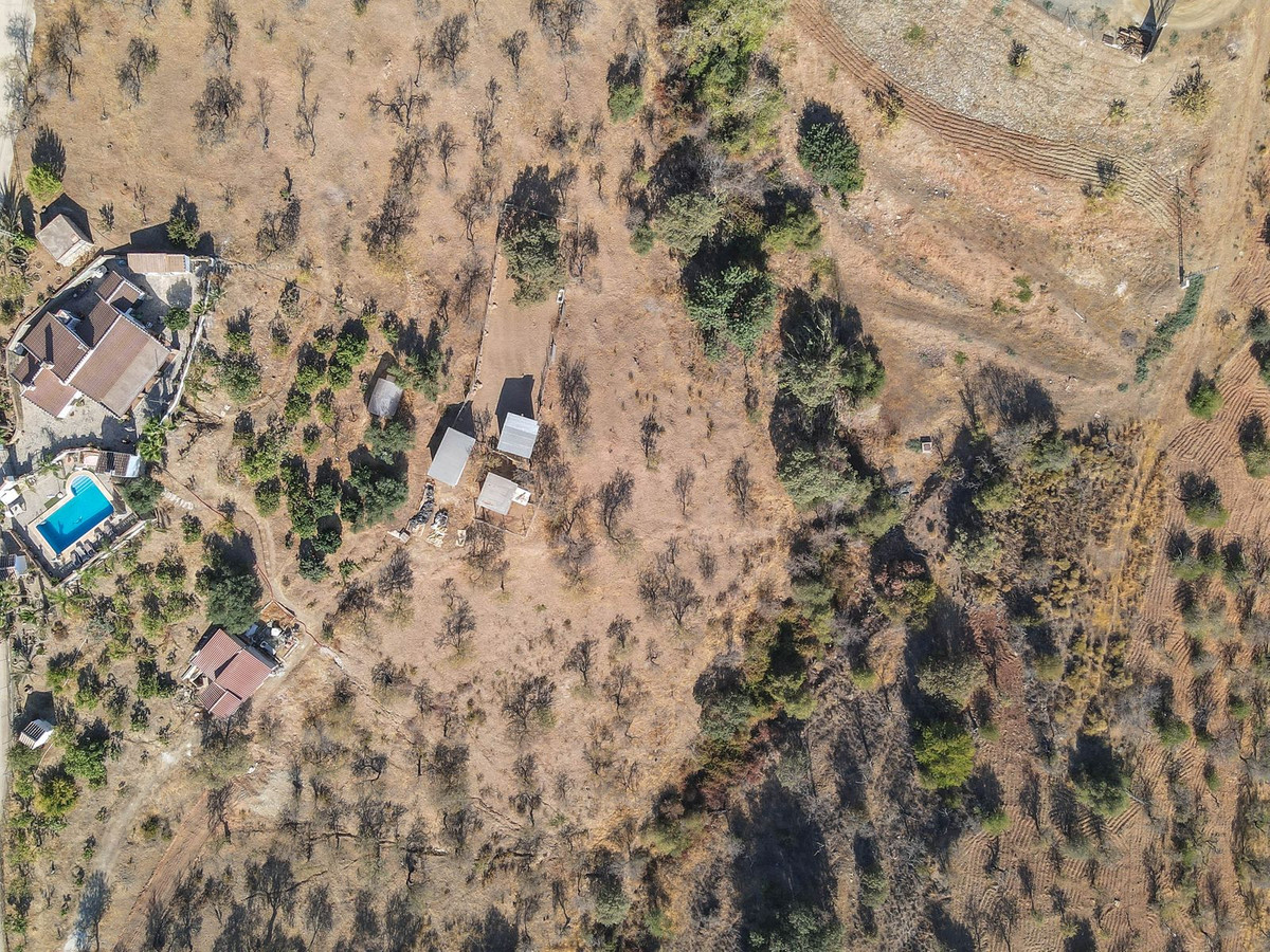 Villa for sale in Guaro