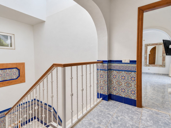 Villa for sale in Manilva