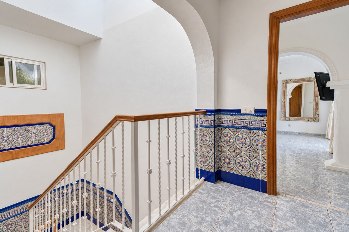 Villa for sale in Manilva