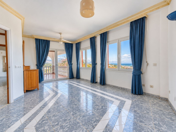 Villa for sale in Manilva