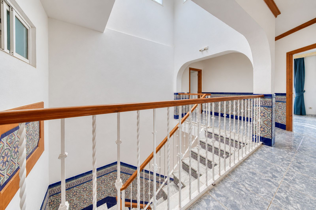 Villa for sale in Manilva