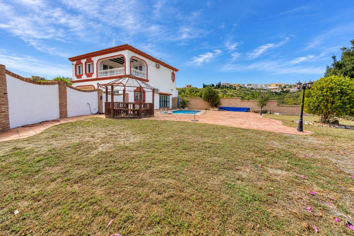 Villa for sale in Manilva