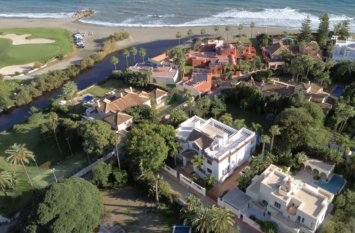 Villa for sale in Marbella
