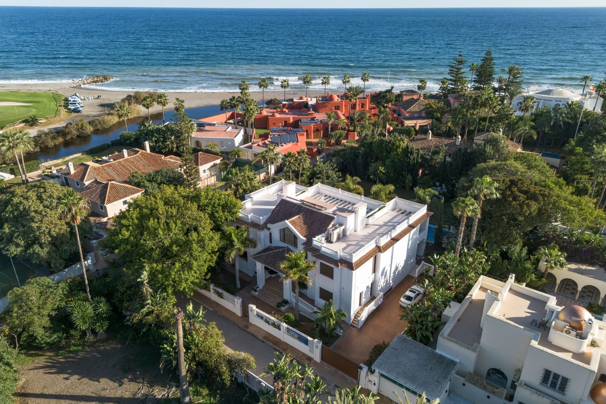 Villa for sale in Marbella