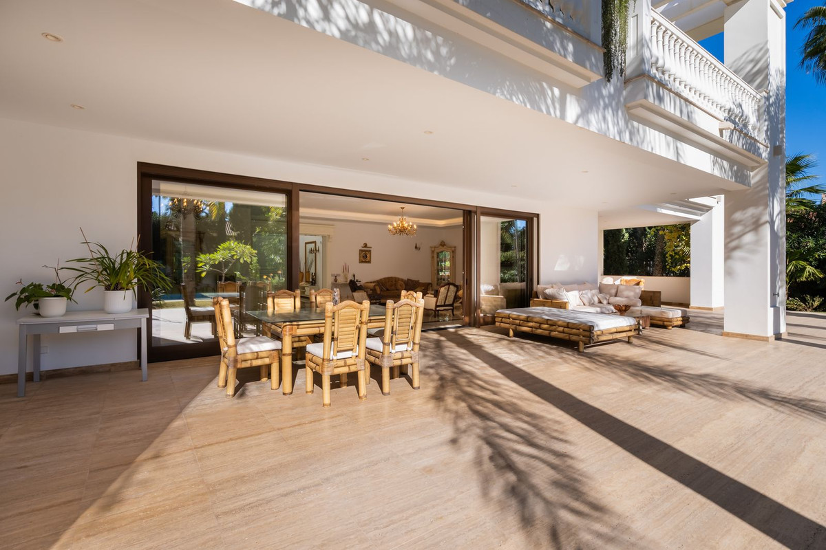 Villa for sale in Marbella