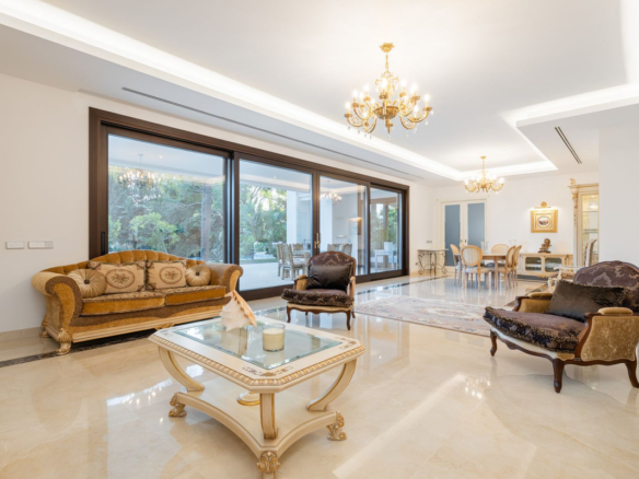 Villa for sale in Marbella