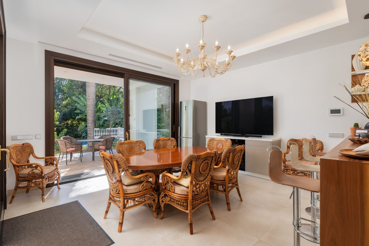 Villa for sale in Marbella