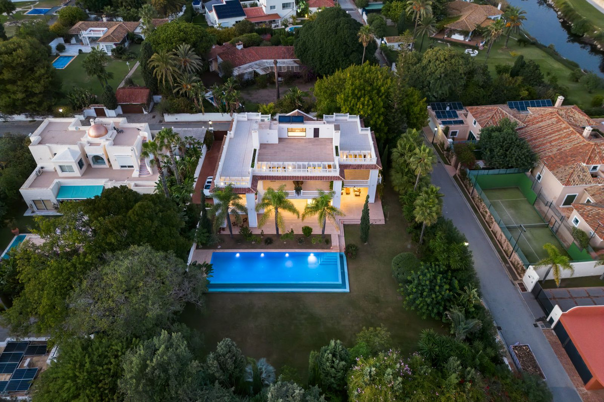 Villa for sale in Marbella