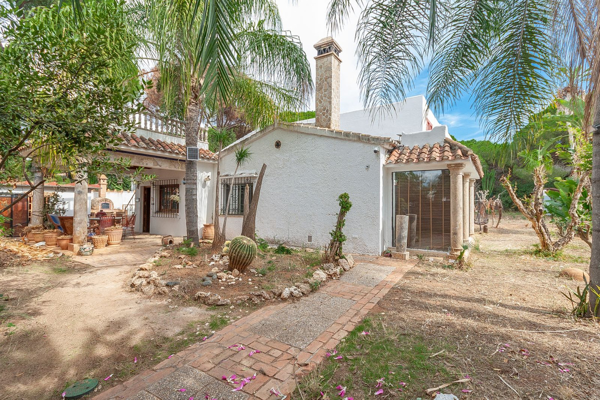 Villa for sale in Marbella