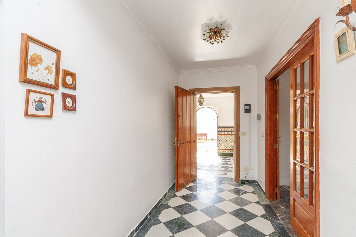 Villa for sale in Marbella