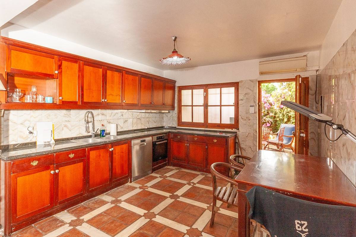 Villa for sale in Marbella