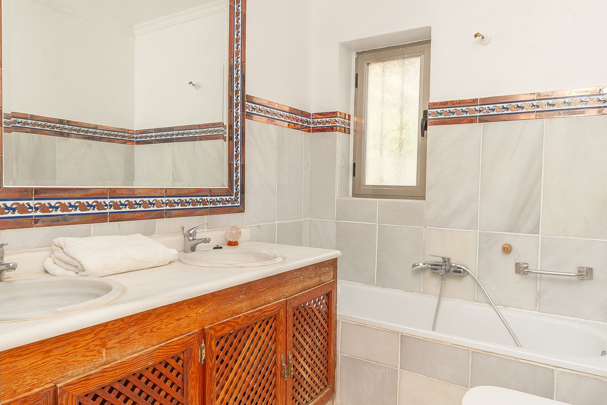 Villa for sale in Marbella
