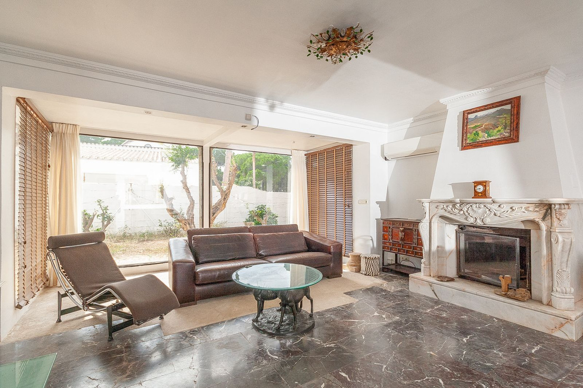 Villa for sale in Marbella