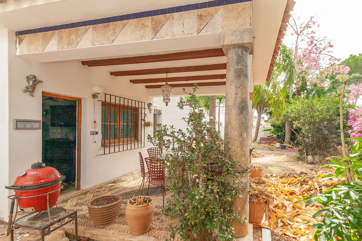 Villa for sale in Marbella