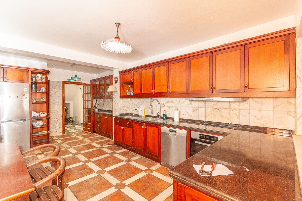 Villa for sale in Marbella