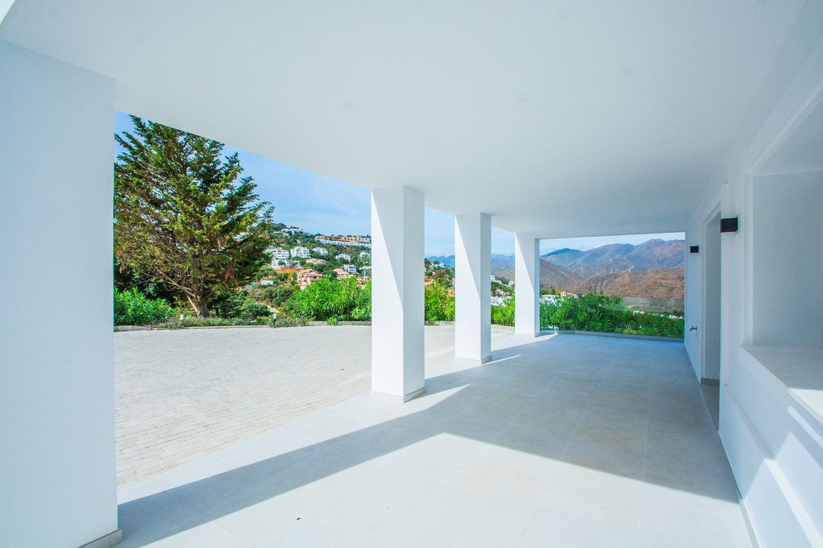 Villa for sale in Marbella