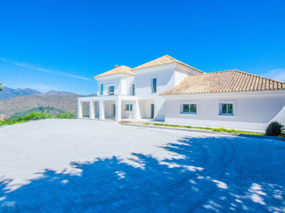 Villa for sale in Marbella