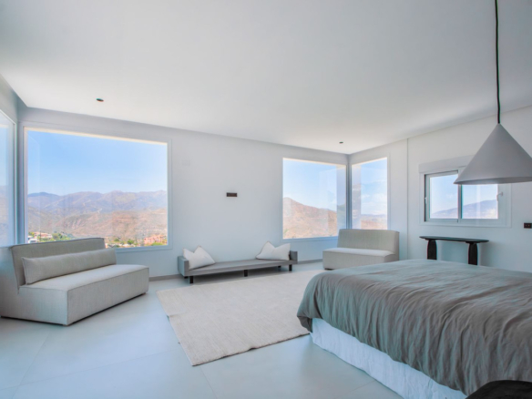 Villa for sale in Marbella